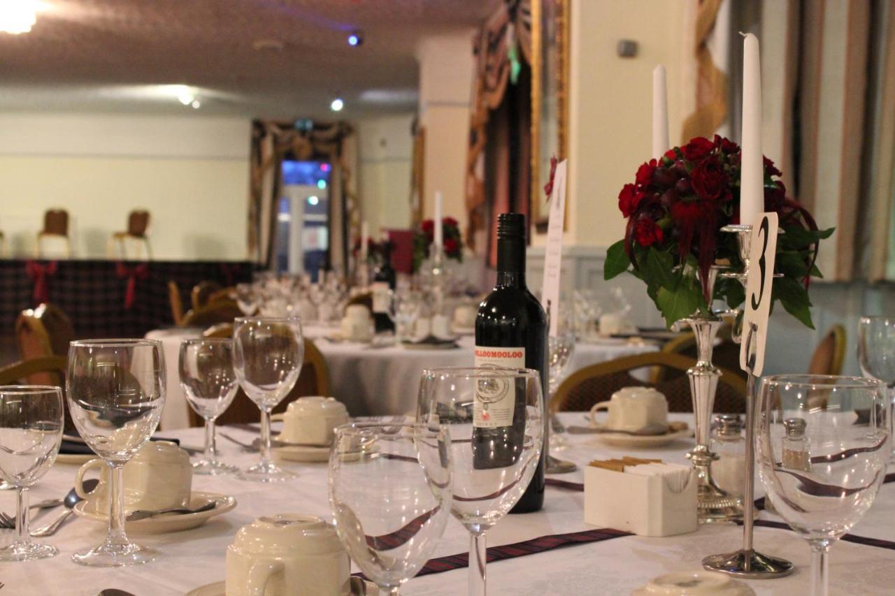 The Paddocks Hotel سيموند يات المظهر الخارجي الصورة