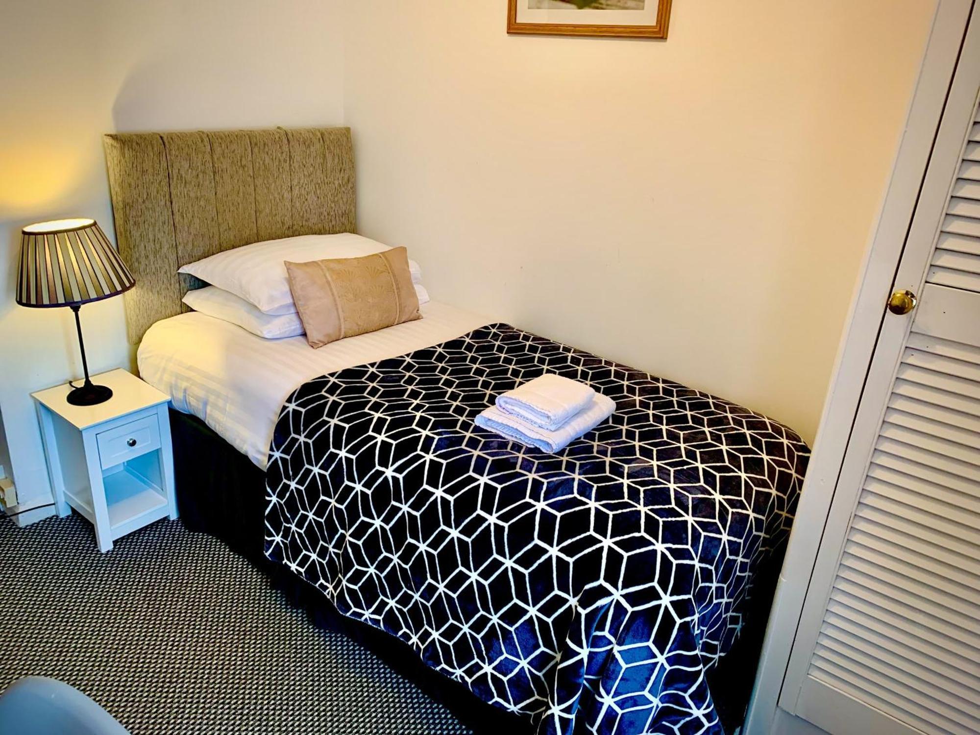 The Paddocks Hotel سيموند يات المظهر الخارجي الصورة