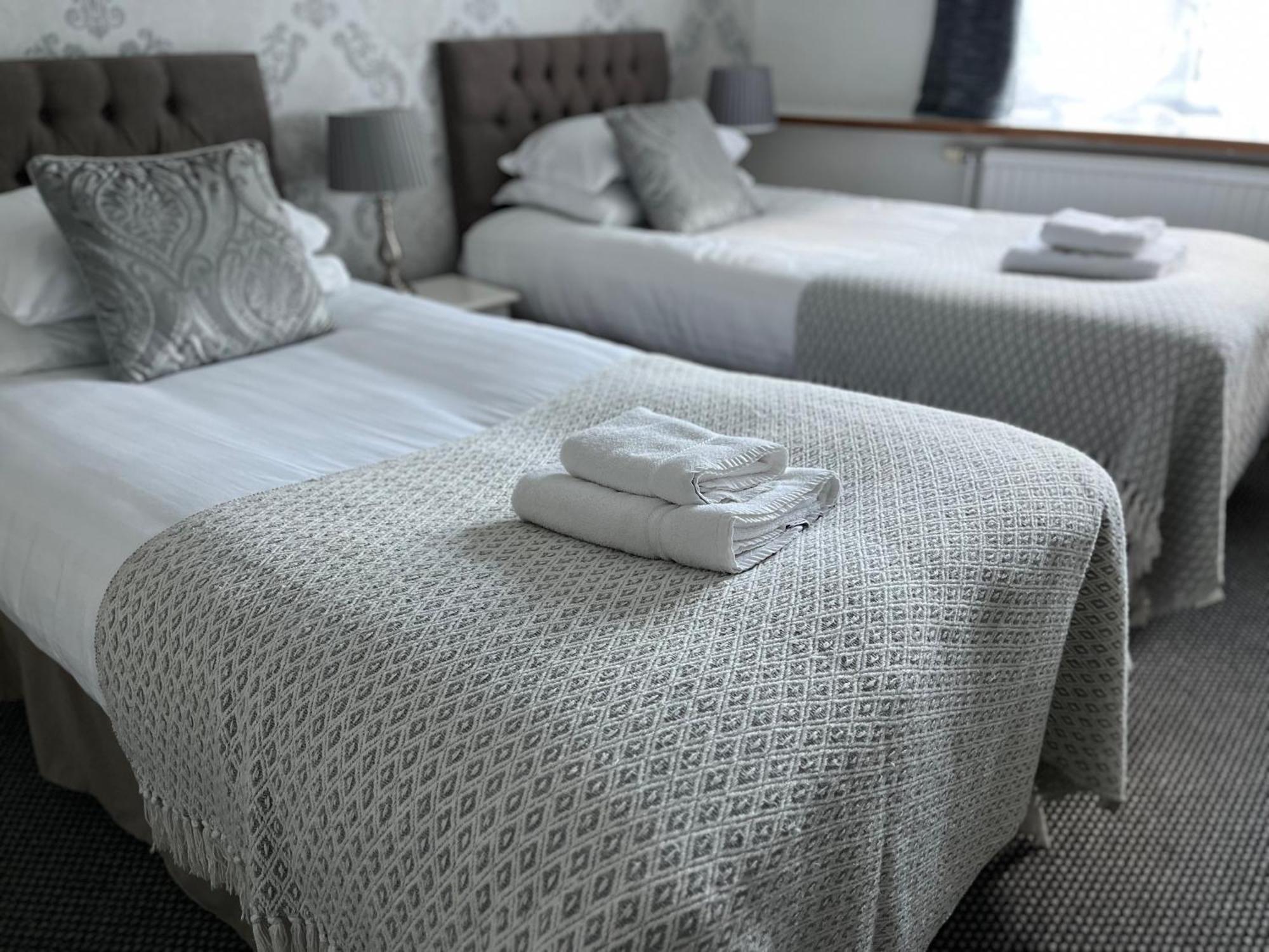 The Paddocks Hotel سيموند يات المظهر الخارجي الصورة