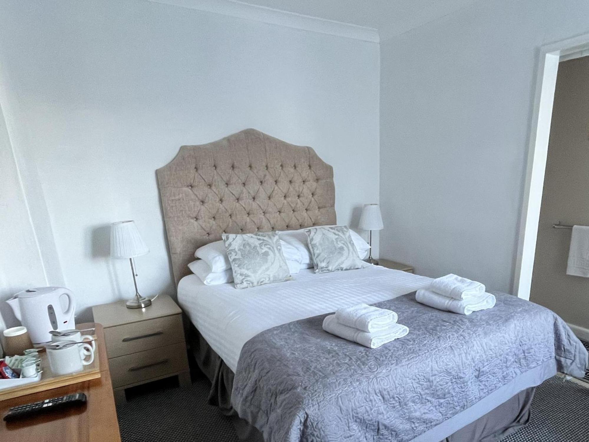 The Paddocks Hotel سيموند يات المظهر الخارجي الصورة